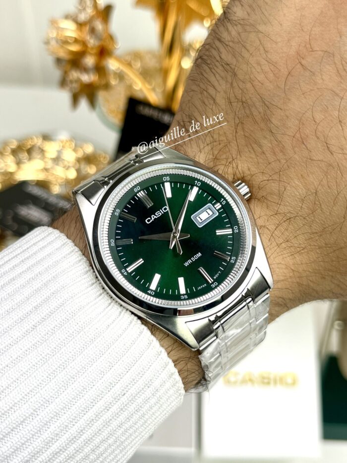 Casio Homme MTP‑B180D‑3A Montre Métal Vert Élégante et Fonctionnelle MTP-B180D-3A https://aiguilledeluxe.com original Algerie DZ