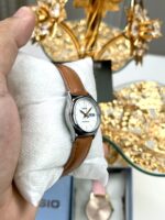 Casio Femme LTP-V006L-7B2 Montre Classique Élégante en Cuir Marron LTP-V006L-7B2 https://aiguilledeluxe.com original Algerie DZ