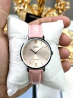 Casio Femme LTP-VT01L-4B Montre Élégante Cuir Ros Acier Inoxydable LTP-VT01L-4B https://aiguilledeluxe.com original Algerie DZ