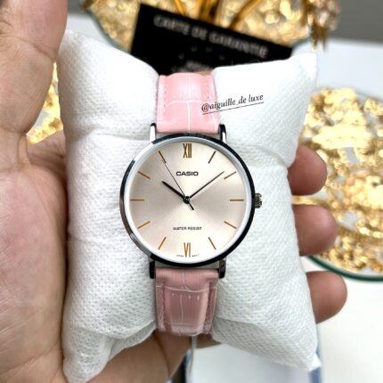 Casio Femme LTP-VT01L-4B Montre Élégante Cuir Ros Acier Inoxydable LTP-VT01L-4B https://aiguilledeluxe.com original Algerie DZ