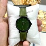 Casio Femme LTP-VT02BL-3A Montre Élégante Cuir Vert Acier Noir Ion-Plated LTP-VT01GL-9B-1 https://aiguilledeluxe.com original Algerie DZ