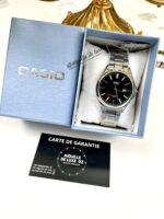 Casio Homme MTS-115D-1A Montre Élégante Acier Inoxydable Verre Saphir MTS-115D-1A https://aiguilledeluxe.com original Algerie DZ