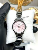 Casio Femme LTP-1303D-7A Montre Élégante Acier Inoxydable Cadran Clair LTP-1303D-4A-1 https://aiguilledeluxe.com original Algerie DZ