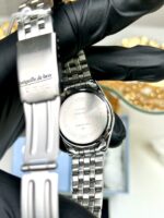 Casio Femme LTP-1335D-7A Montre Élégante Acier Inoxydable Cadran Argenté LTP-1335D-7A https://aiguilledeluxe.com original Algerie DZ