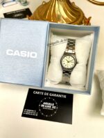 Casio Femme LTP-V006SG-9B Élégante Cadran Doré Acier Bicolore LTP-V006D-9SG https://aiguilledeluxe.com original Algerie DZ