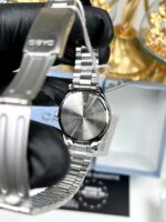 Casio Femme LTP-V005D-7B Élégante Acier Argenté Cadran Clair LTP-V005D-7A https://aiguilledeluxe.com original Algerie DZ