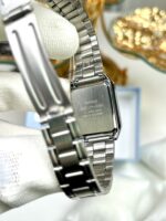 Casio Femme LTP-V007D-7B Élégante Rectangulaire Acier Argenté LTP-V007D-7B https://aiguilledeluxe.com original Algerie DZ