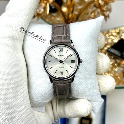 Casio Femme LTP-1303LL-7A Bracelet Cuir Élégant Intemporel LTP-1303LL-7A https://aiguilledeluxe.com original Algerie DZ