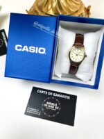 Casio Femme LTP-V006GL-9B Bracelet Cuire Cadran Doré Classique  Raffiné LTP-V006GL-9B https://aiguilledeluxe.com original Algerie DZ
