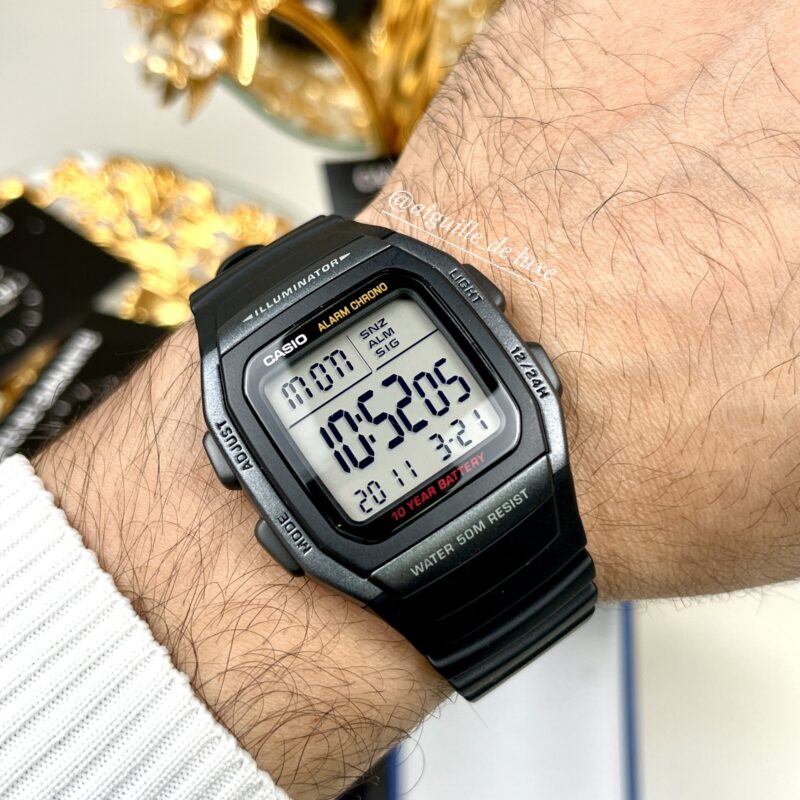 Casio Homme W-96H-1B Bracelet Résine Sportif Léger (Poignets moyens à larges) W-96H-1B https://aiguilledeluxe.com original Algerie DZ