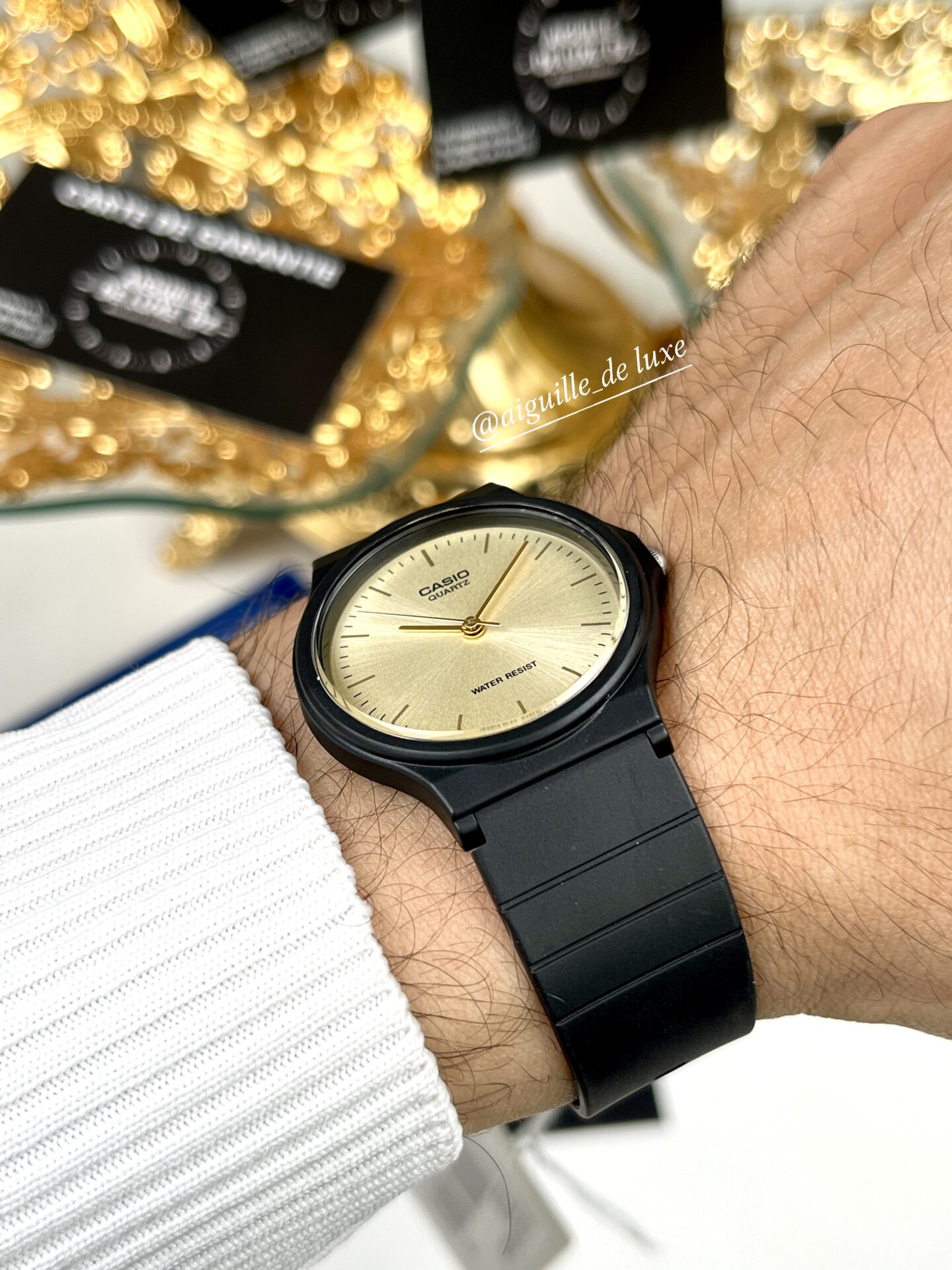 Casio Unisexe MQ-24-9E Bracelet Résine Noir Or Classique Minimaliste MQ-24-9E https://aiguilledeluxe.com original Algerie DZ