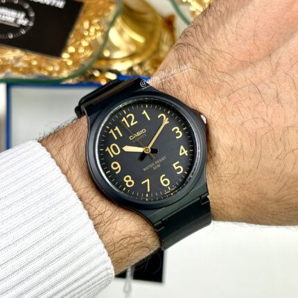 Casio Unisexe MW‑240‑1B2 Bracelet Résine Noir Classique Fonctionnel MW-240-1B2 https://aiguilledeluxe.com original Algerie DZ