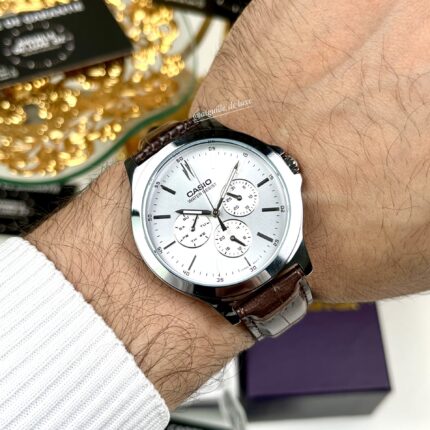 Casio Homme MTP-V300L-7A Bracelet Cuir Classique Élégant MTP-V300L-7A https://aiguilledeluxe.com original Algerie DZ