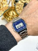 Casio Unisexe A158WEA-2 Vintage Iconique Bracelet Acier Intemporel Touche Bleue (Poignets fins à moyens) A158WEA-2 https://aiguilledeluxe.com original Algerie DZ