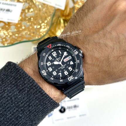 Casio Homme MRW-200H-1B – Sportive Robuste Polyvalente MRW-200H-1B https://aiguilledeluxe.com original Algerie DZ